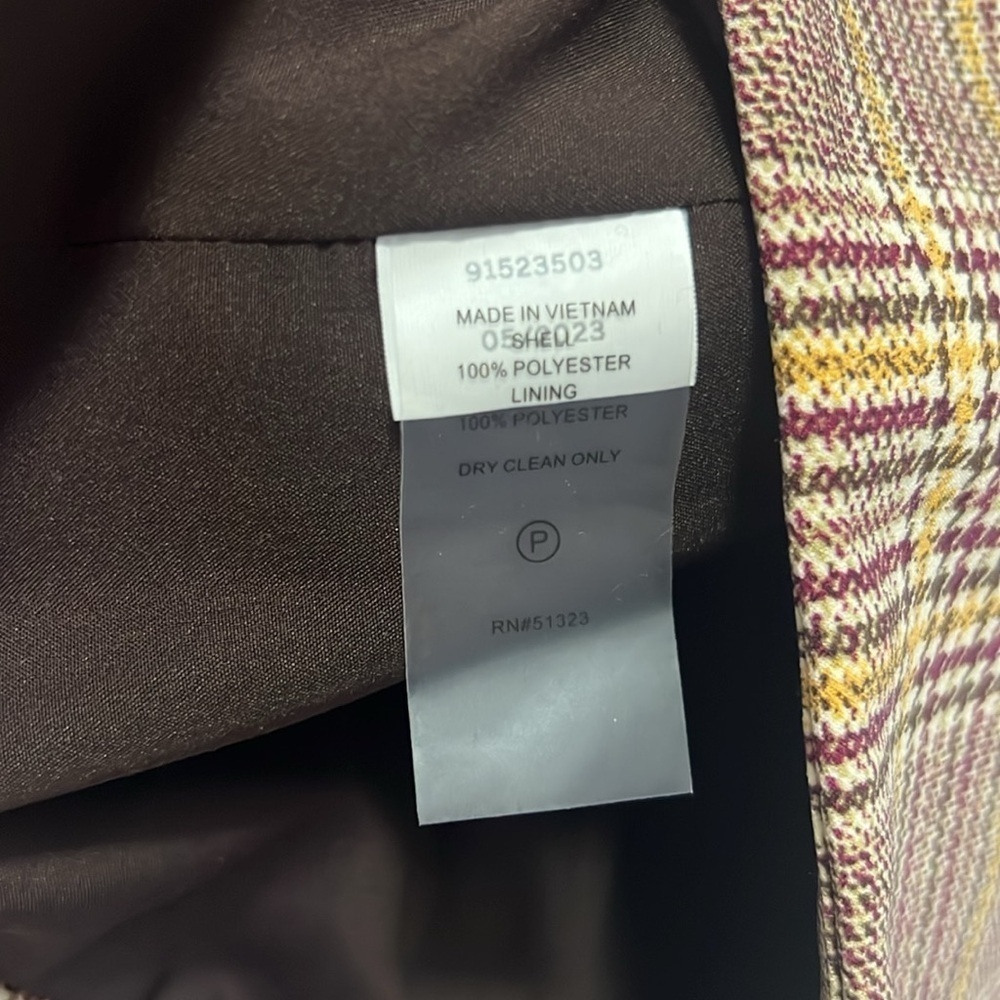 NWT Vince Camuto Women’s Long Double Breasted Blazer Brown Plaid size 2 - Picture 9 of 9